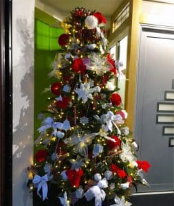 Chigwell Window Centre Christmas tree